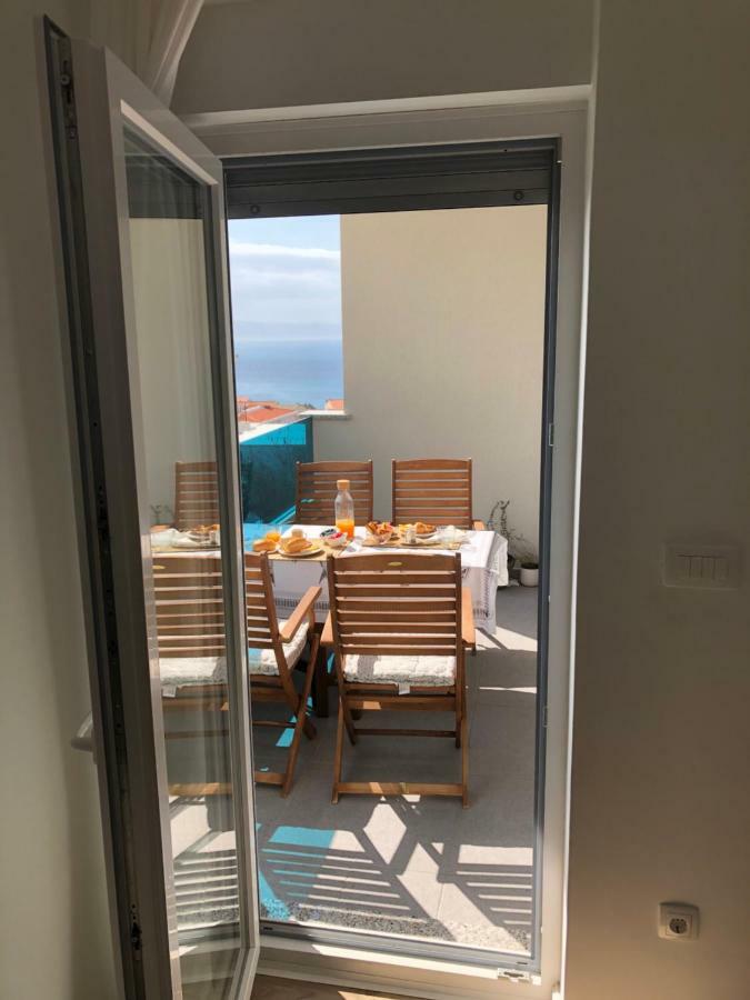 Near The Beach,Free Parking&Wifi Макарска Екстериор снимка